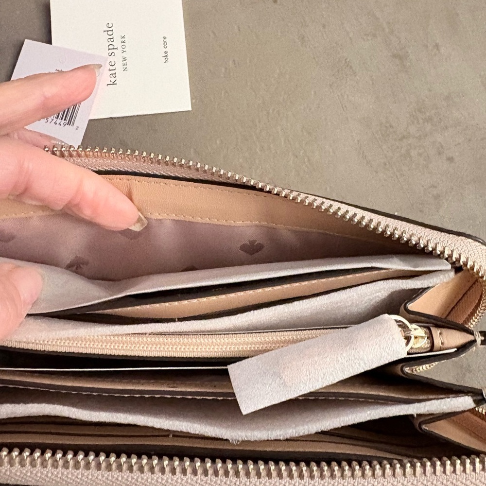 KATE SPADE Penn Place Neda Wallet - Picture 10 of 11